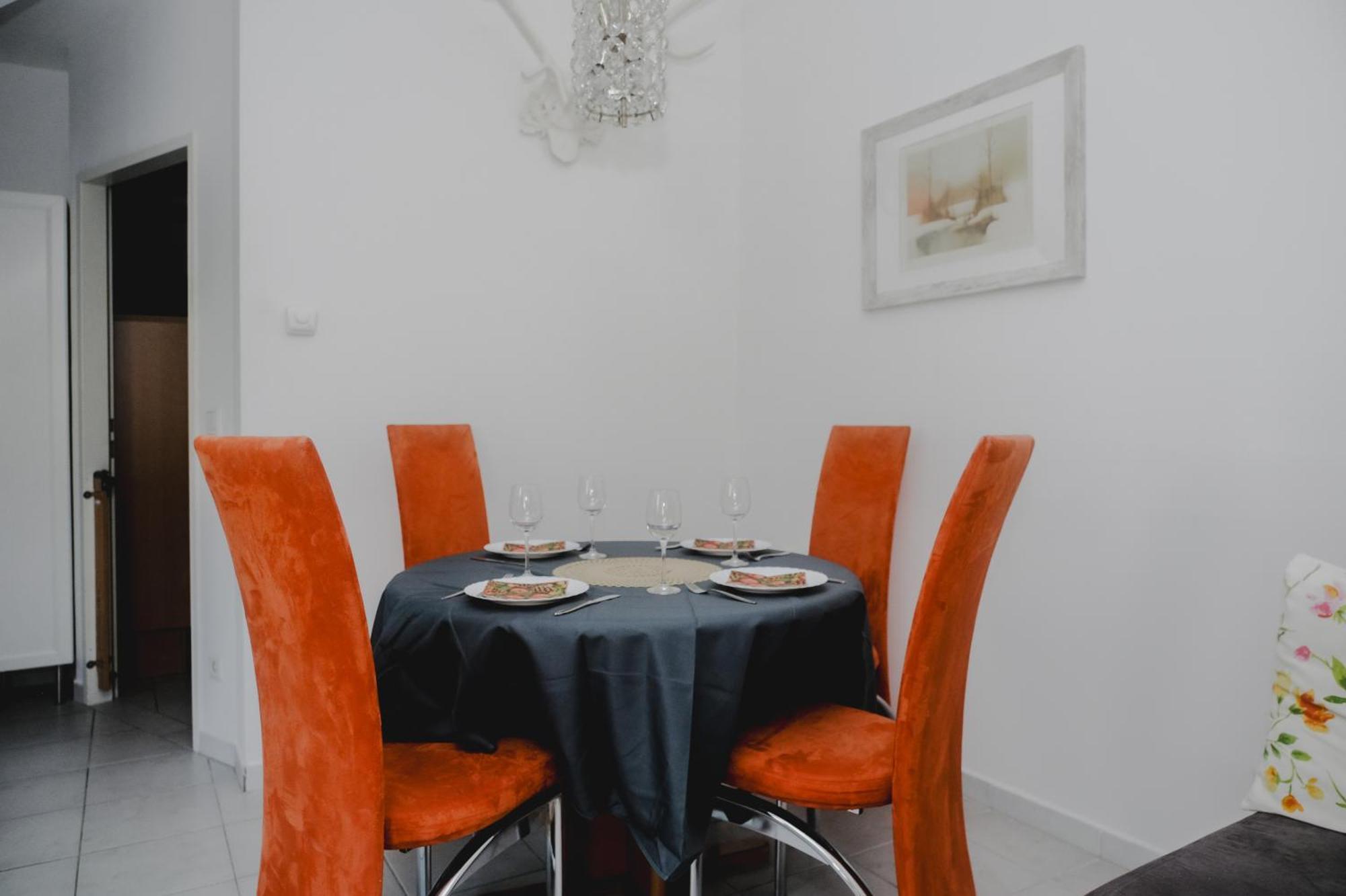 Terrace Apartment Near Volksoper And City Centre เวียนนา ภายนอก รูปภาพ