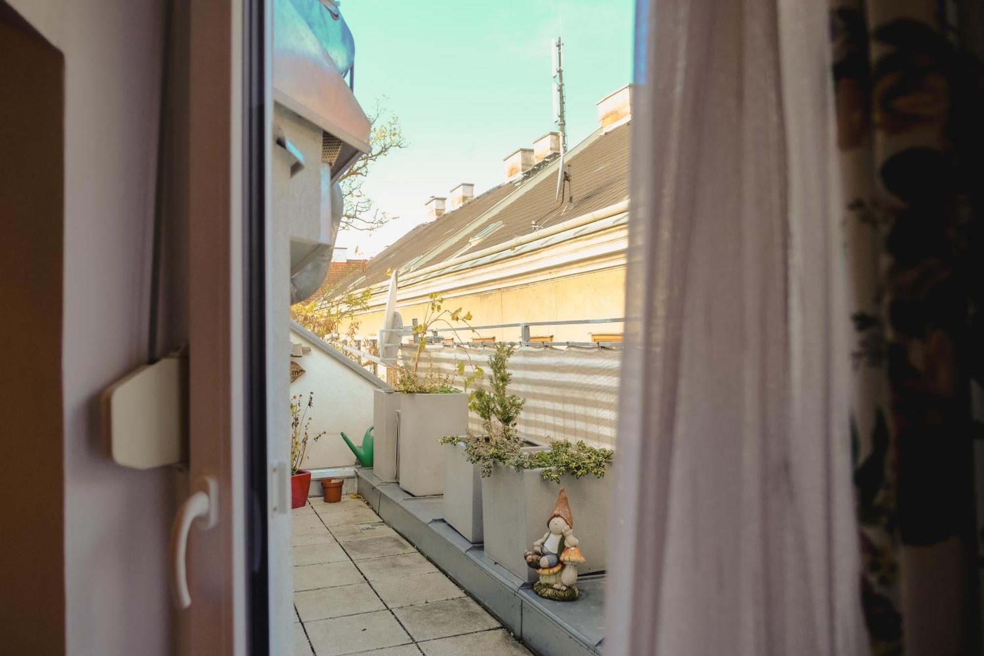 Terrace Apartment Near Volksoper And City Centre เวียนนา ภายนอก รูปภาพ