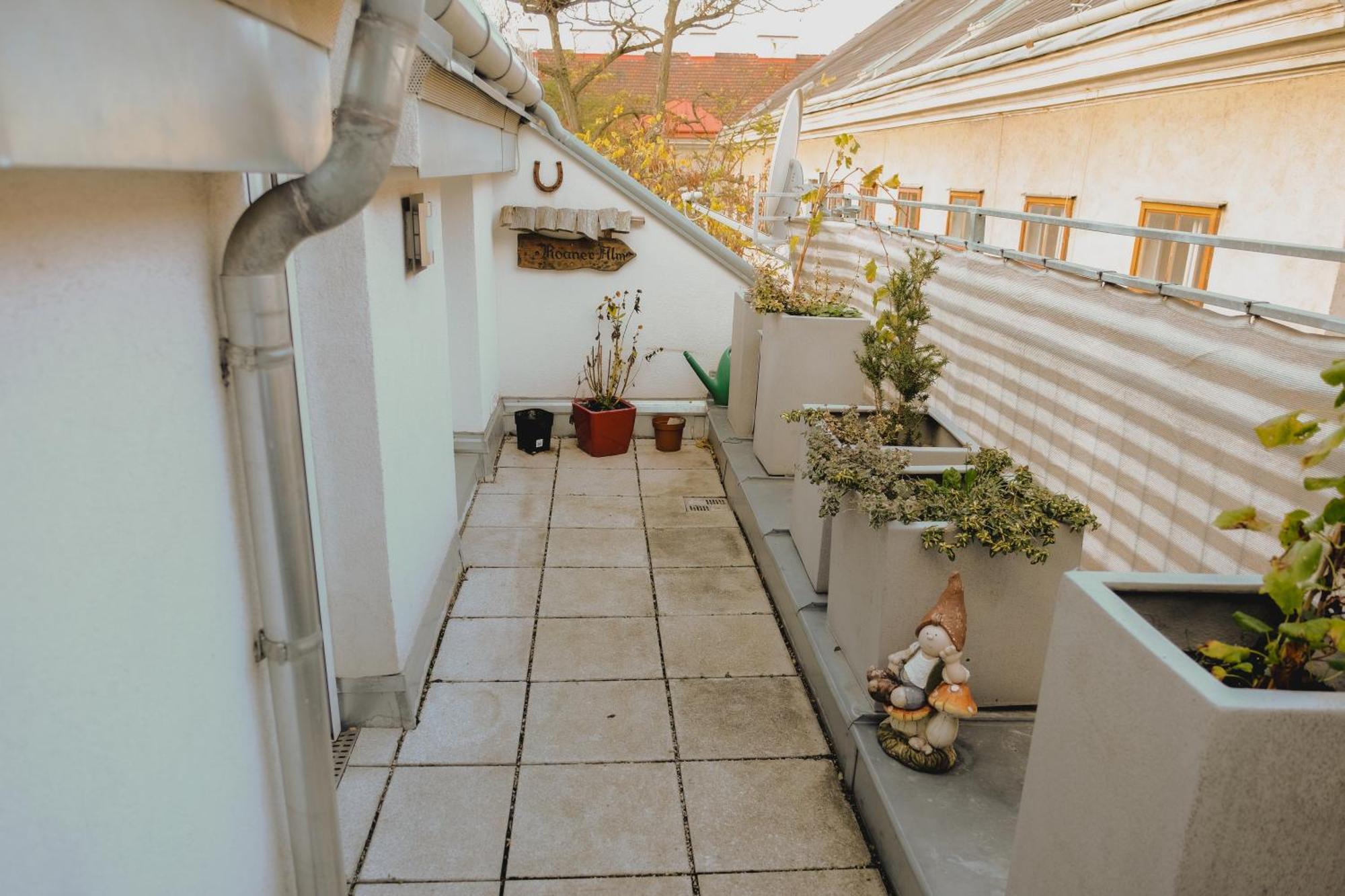 Terrace Apartment Near Volksoper And City Centre เวียนนา ภายนอก รูปภาพ